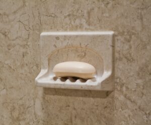 Picture of a soap dish.